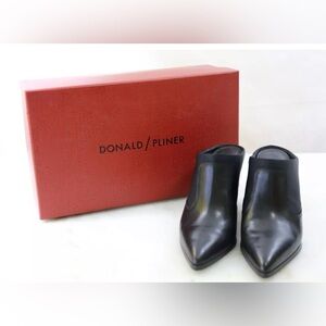 NEW with Box AUTH Donald Pliner Black Leather Pointed Toe Heeled Mules W Size 8